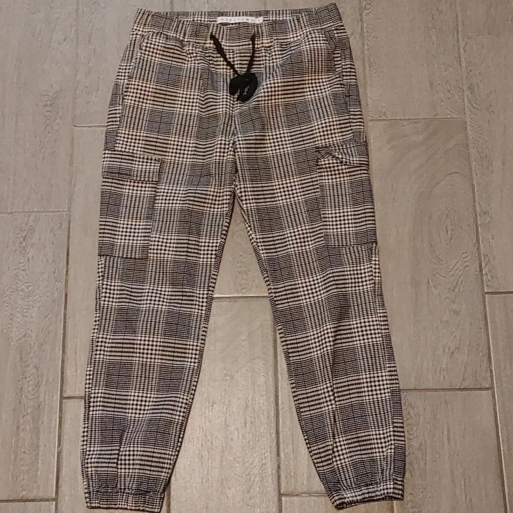 Gifted To My 200th Sell 3-3-26 - Picture 3 of 9